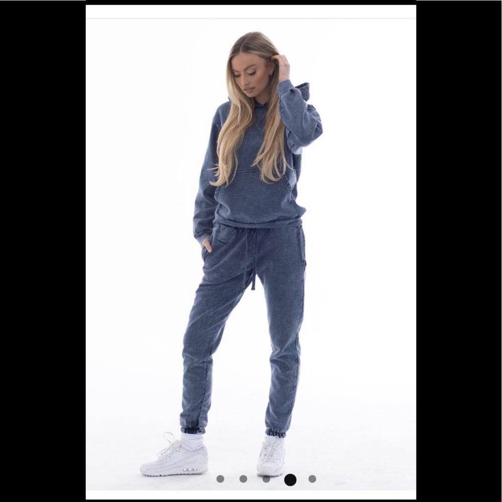 TALENTLESS Acid Wash Sweatsuit NWT